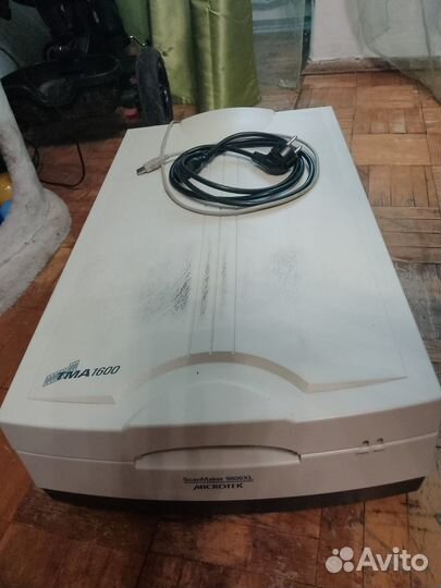 Сканер Microtek ScanMaker 9800XL