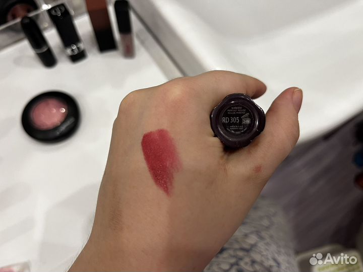 Люксовые помады и румяна