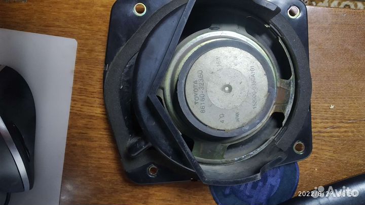 Штатные динамики Toyota camry