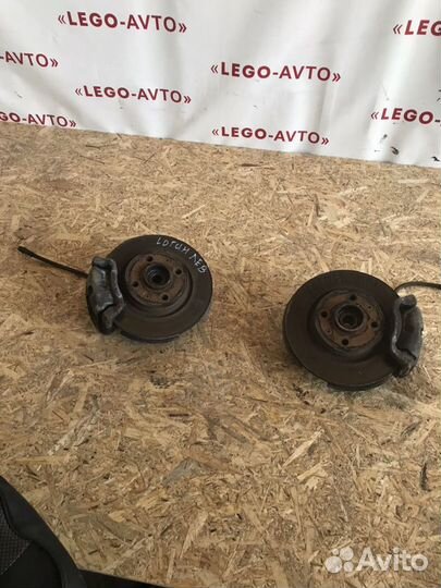 Кулак поворотный правый Renault Логан