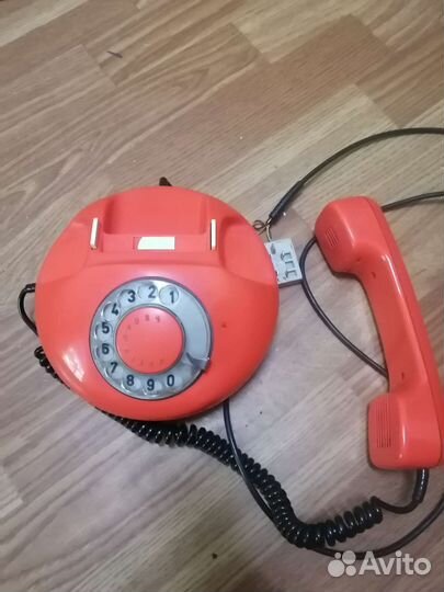Ретро телефон