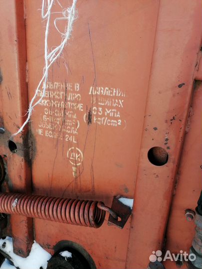 Пресс-подборщик Бежецксельмаш ПРП-1.6, 1990