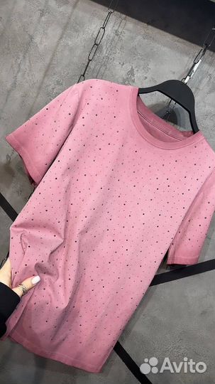 Крутые футболки со стразами разные цвета