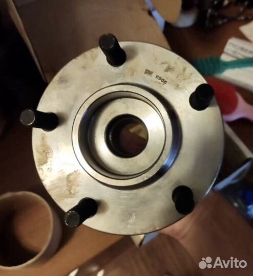 Ступица в сборе с подшипником mazda 3 2003-2009