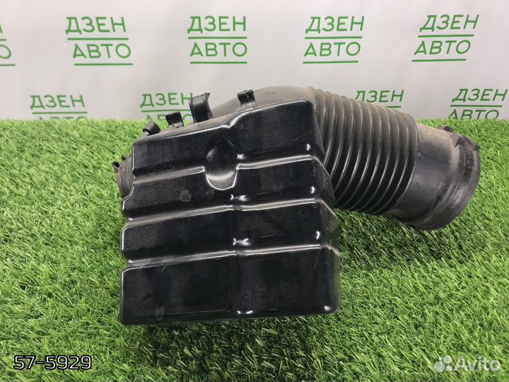 Патрубок воздухозаборника Audi A6 C6