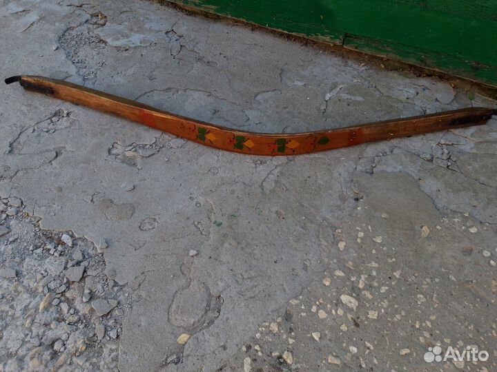 Старинное коромысло с росписью