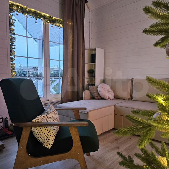 Дом 61 м² на участке 5 сот.