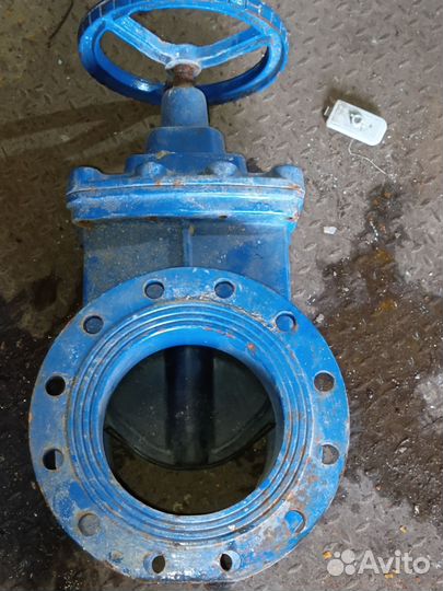 Задвижка ду 200