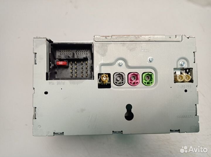 Магнитола Mercedes W212