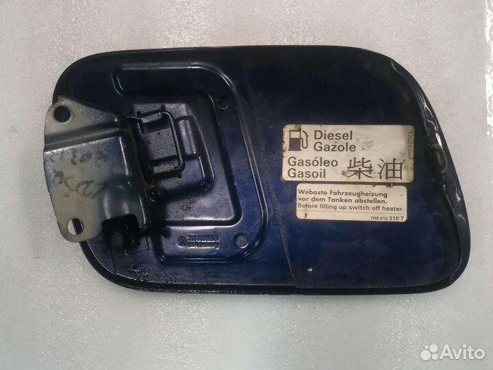 Лючок бензобака Volkswagen Touareg