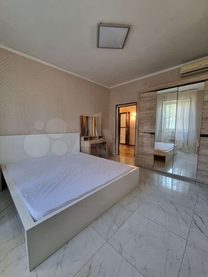 3-к. квартира, 90 м², 1/5 эт.