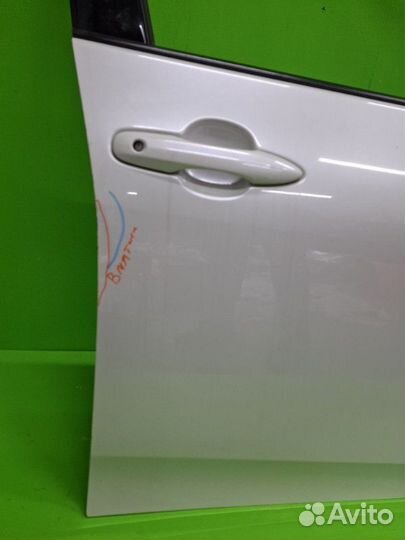 Дверь боковая передняя правая Toyota Prius Phv