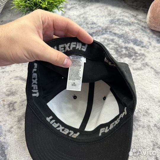 Бейсболка Vans FlexFit