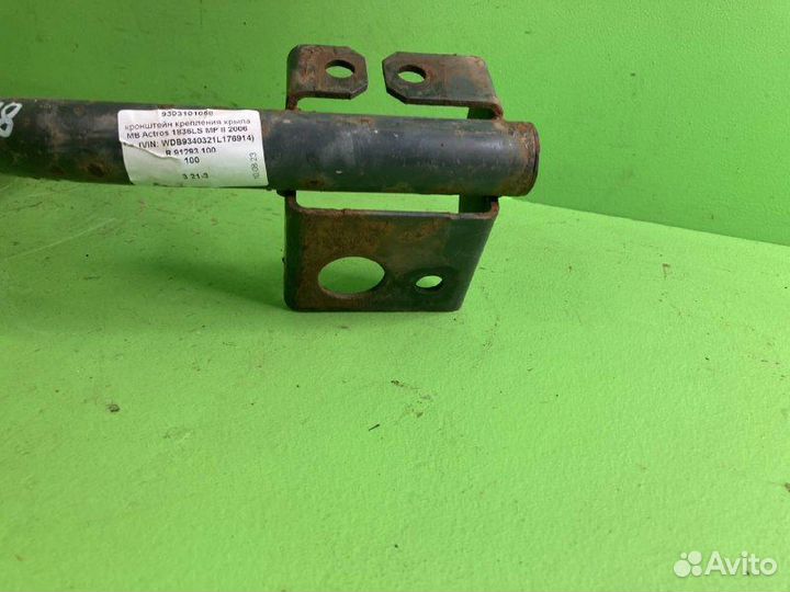 Кронштейн крепления крыла mercedes-benz actros MP