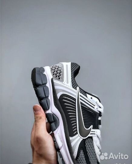 Кроссовки Nike Air Zoom Vomero 5 мужские