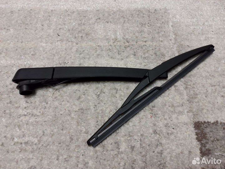 Поводок заднего дворника LADA X-ray