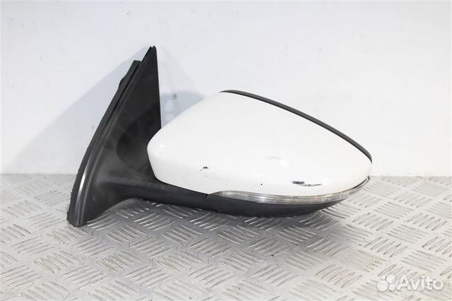 Зеркало левое Volkswagen Passat B7
