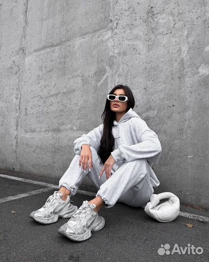 Парные спортивные костюмы