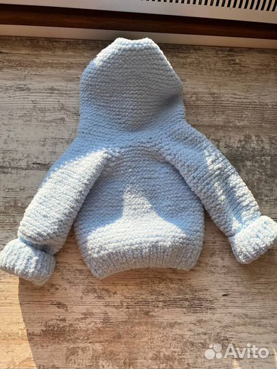 Кофточка вязаная