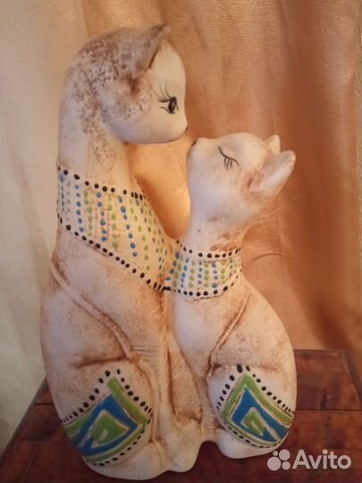 Статуэтка кошки