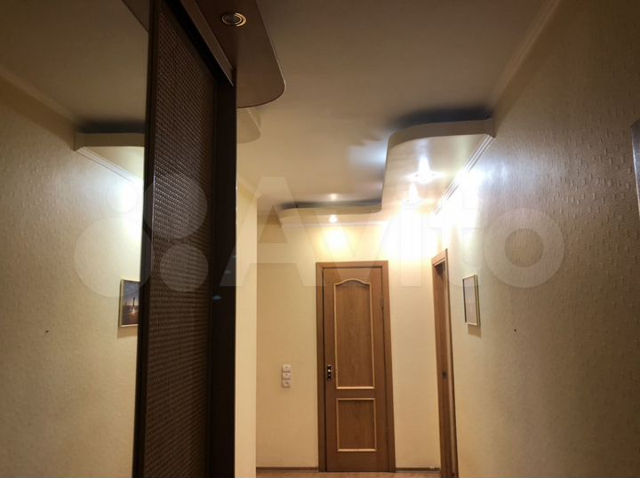 2-к. квартира, 60 м², 1/5 эт.