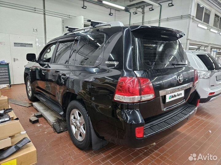 Toyota Land Cruiser 4.5 AT, 2010, 275 258 км