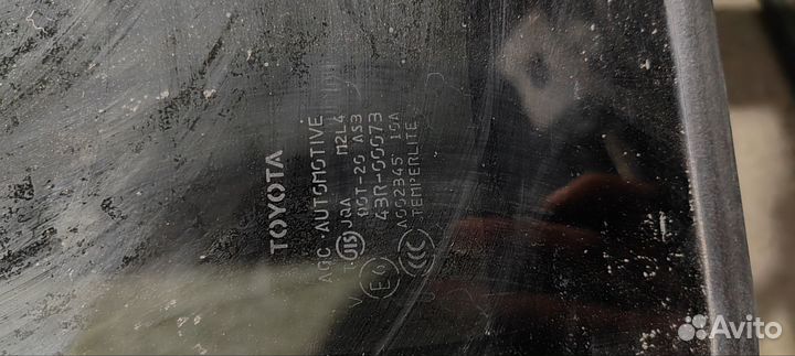 Toyota lc200 стекло люка