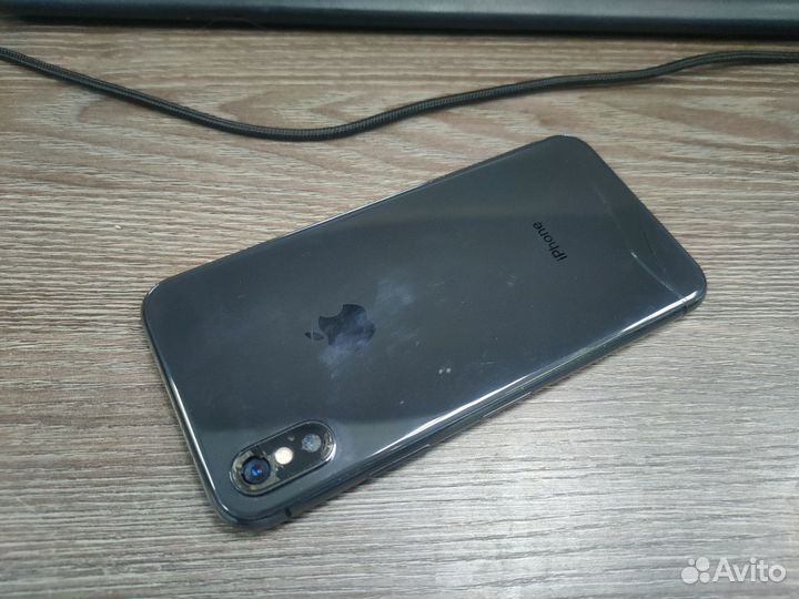 iPhone X, 64 ГБ