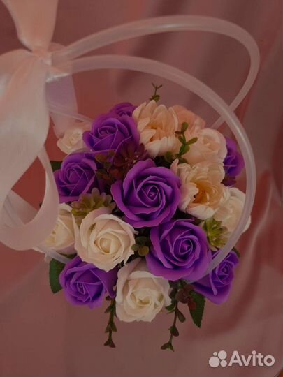 Букет в сумочке из мыльных цветов