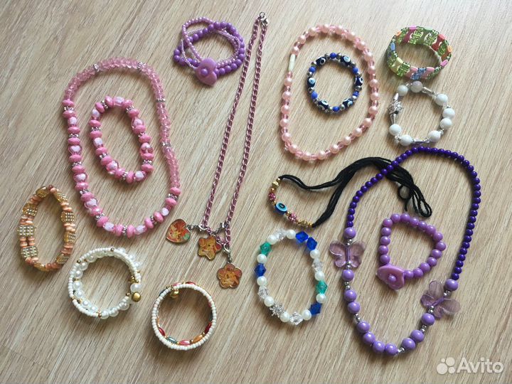 Бижутерия браслеты, бусы детские, шкатулка
