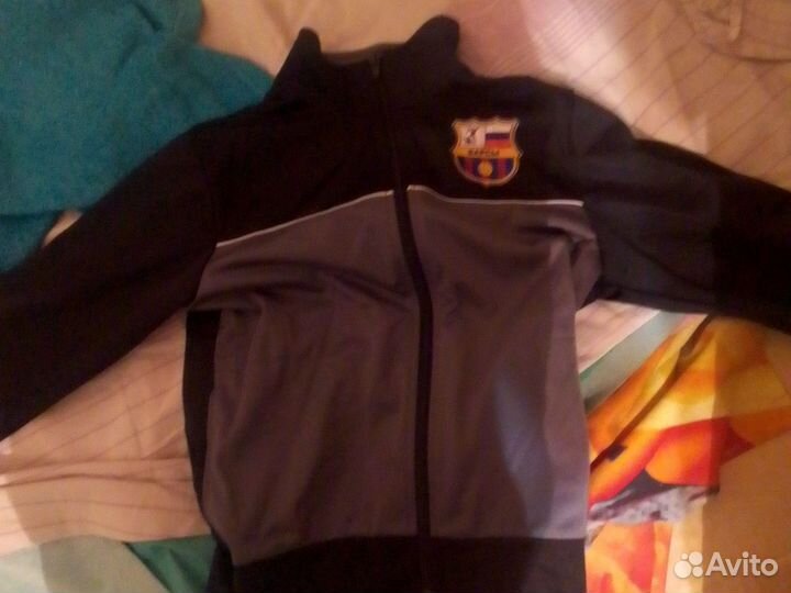 Ветровка футболиста