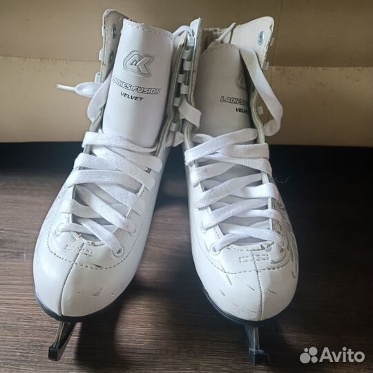 Коньки фигурные