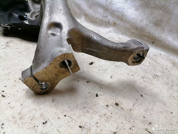 Цапфа передняя левая Audi A6 C6 4F2 4F5