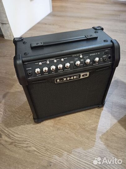 Гитарный комбоусилитель line 6 spider IV 15