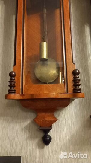 Старинные настенные жильные часы Gustav Becker