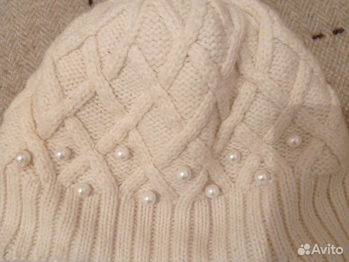 Шапки дев :на завязках glissade