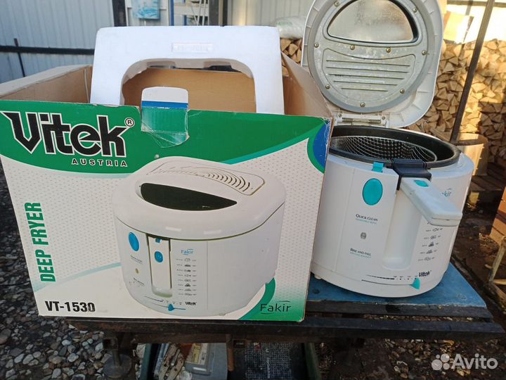 Фритюрница Vitek VT-1530