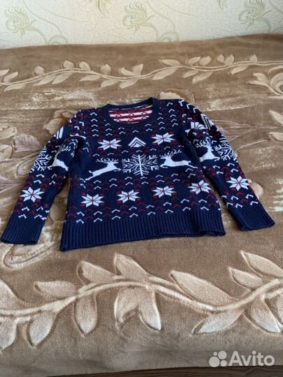 Свитер женский