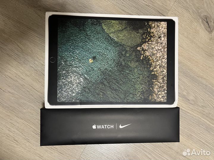 Коробки от apple iPad 10.5