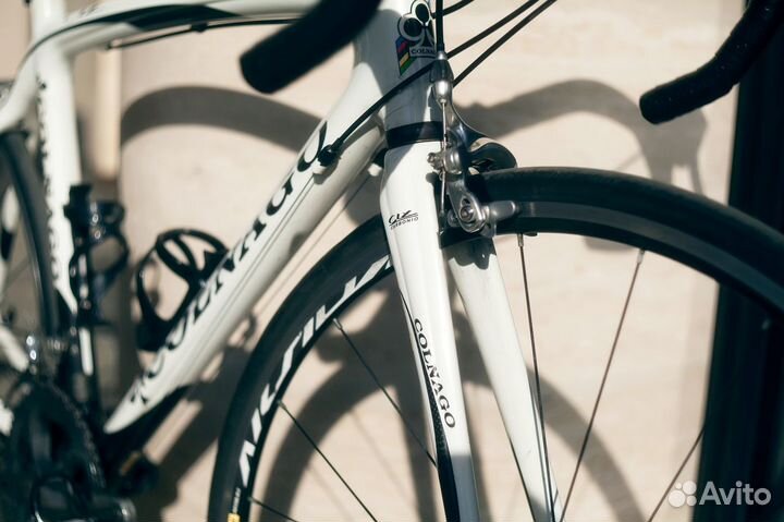 Карбоновый шоссейный велосипед Colnago