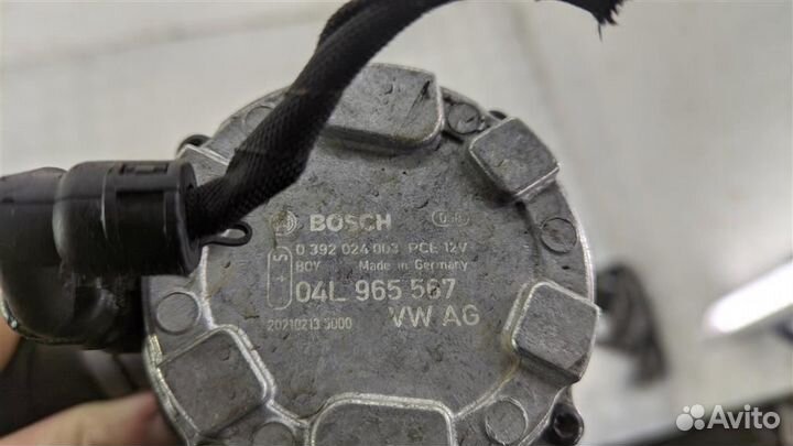 04L965567 Насос антифриза дополнительный Volkswag