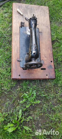 Швейная машина зингер