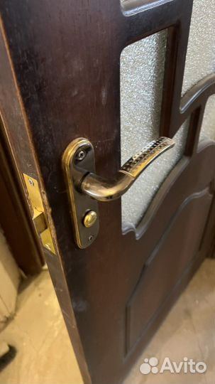 Дверь входная деревянная бу