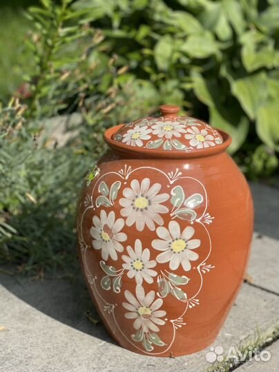 Корчага новая с крышкой