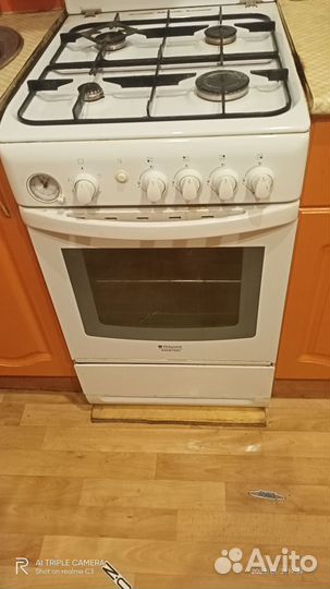 Газовая плита бу Hotpoint Ariston