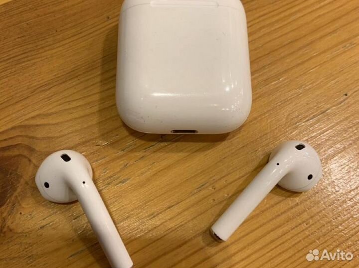 AirPods 2 - были в пользовании год. С коробкой