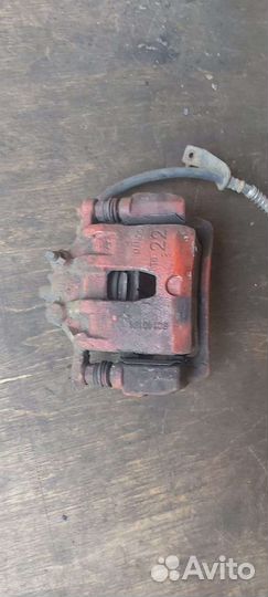 Супорт передний Hyundai Solaris