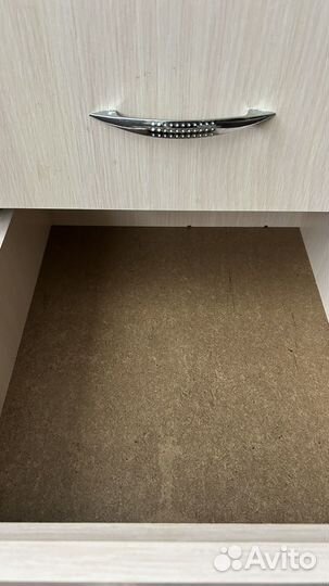 Письменный стол