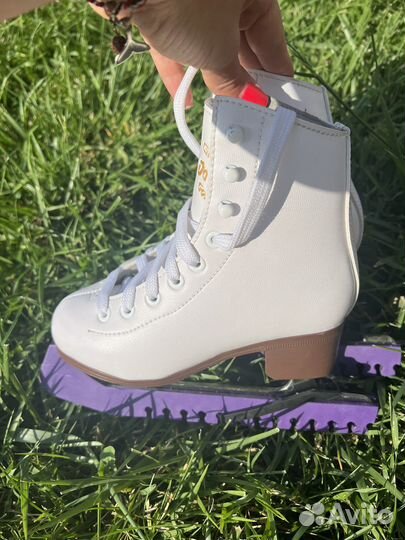 Коньки для фигурного катания