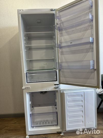 Встраиваемый холодильник beko